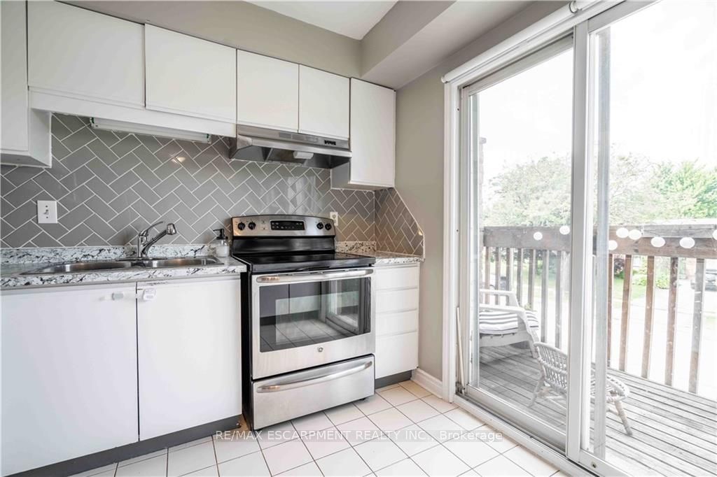 1155 Paramount Drive, #13