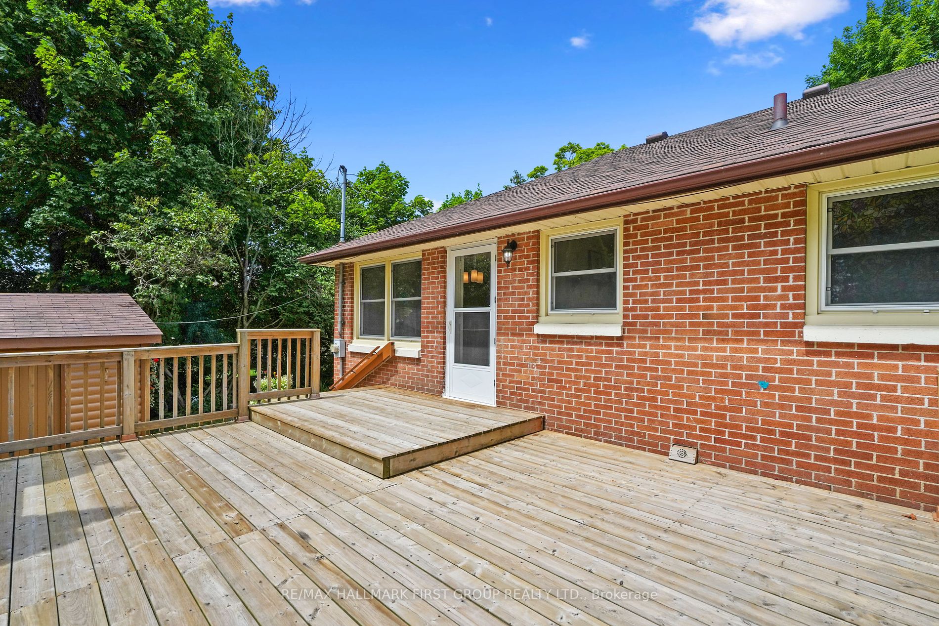 21 Orchard Ave