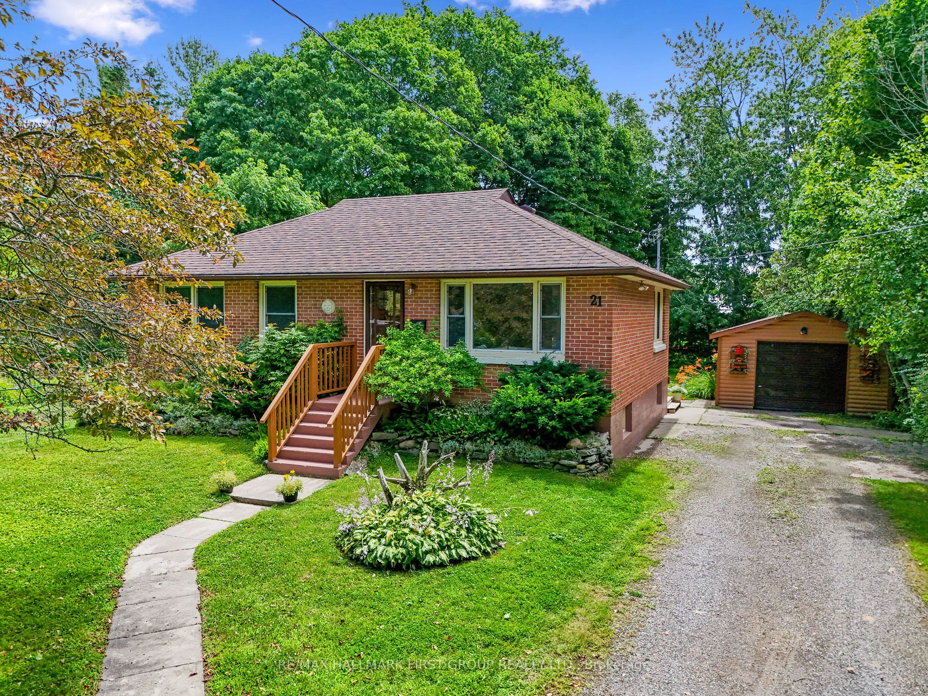 21 Orchard Ave