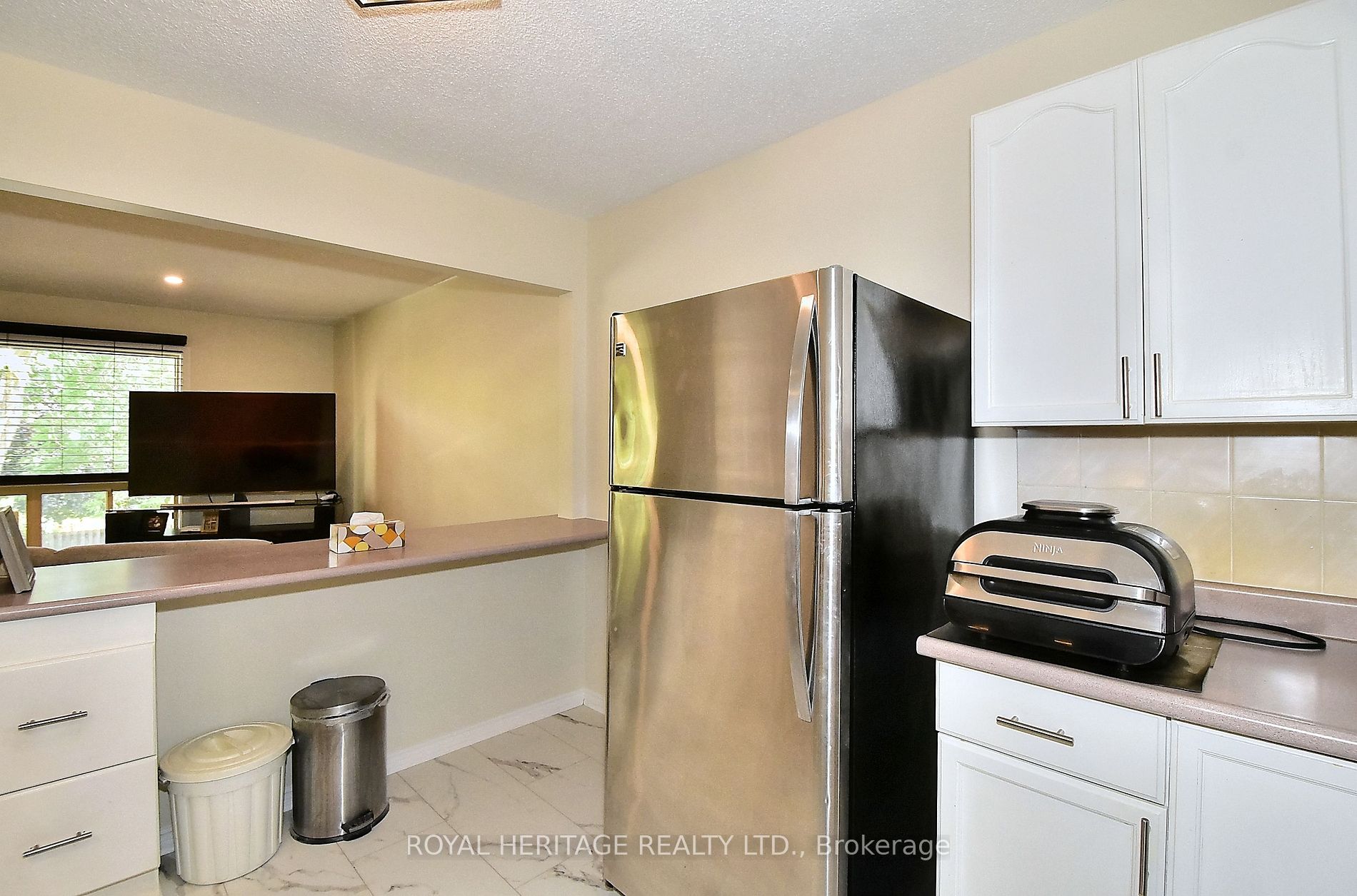 1110 Clonsilla Avenue #204