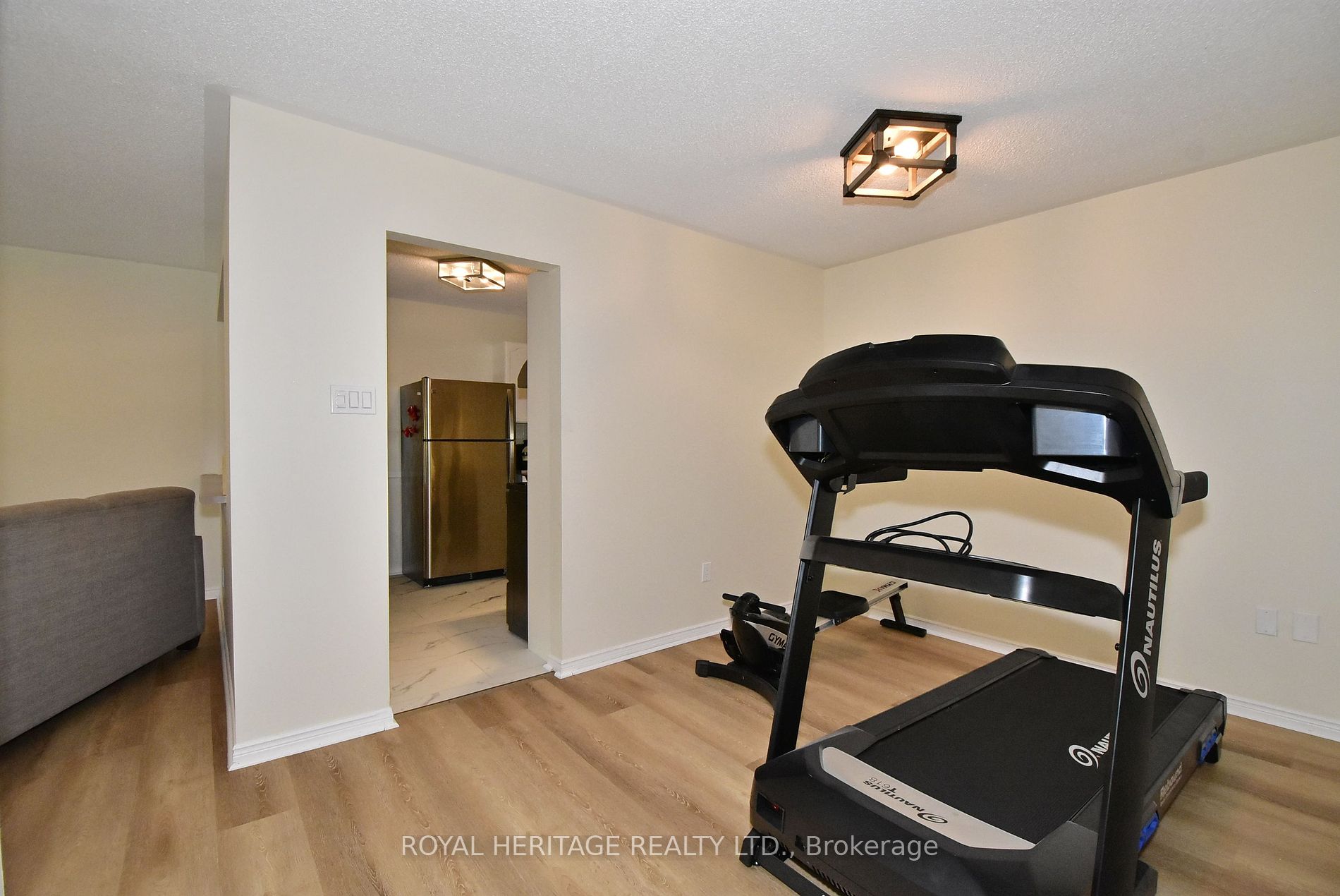 1110 Clonsilla Avenue #204