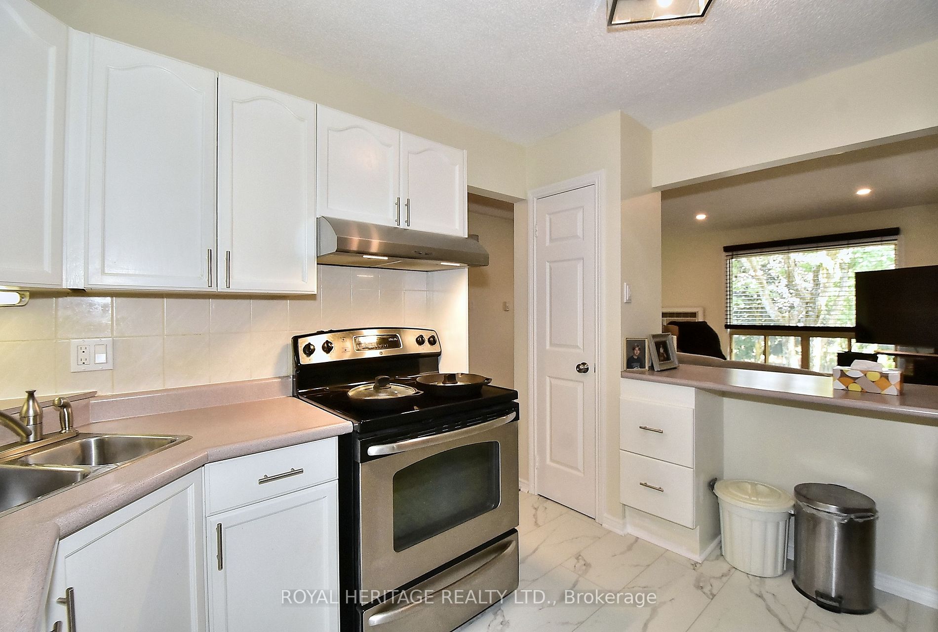 1110 Clonsilla Avenue #204