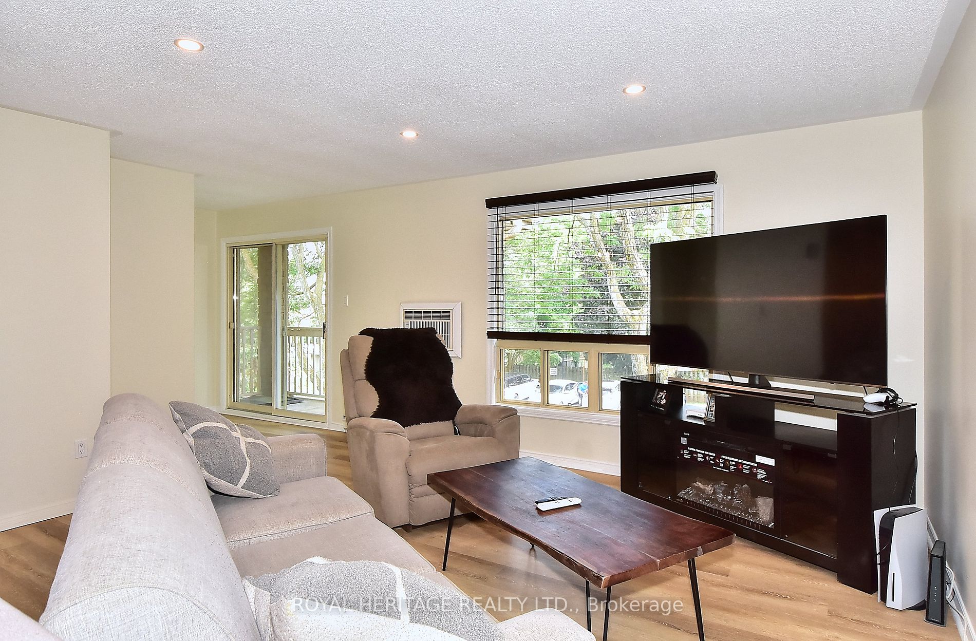 1110 Clonsilla Avenue #204