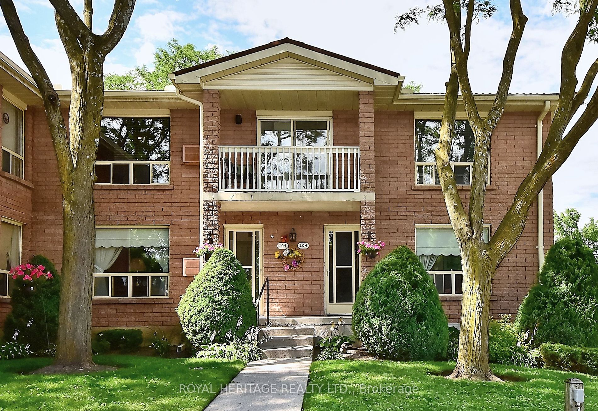 1110 Clonsilla Avenue #204