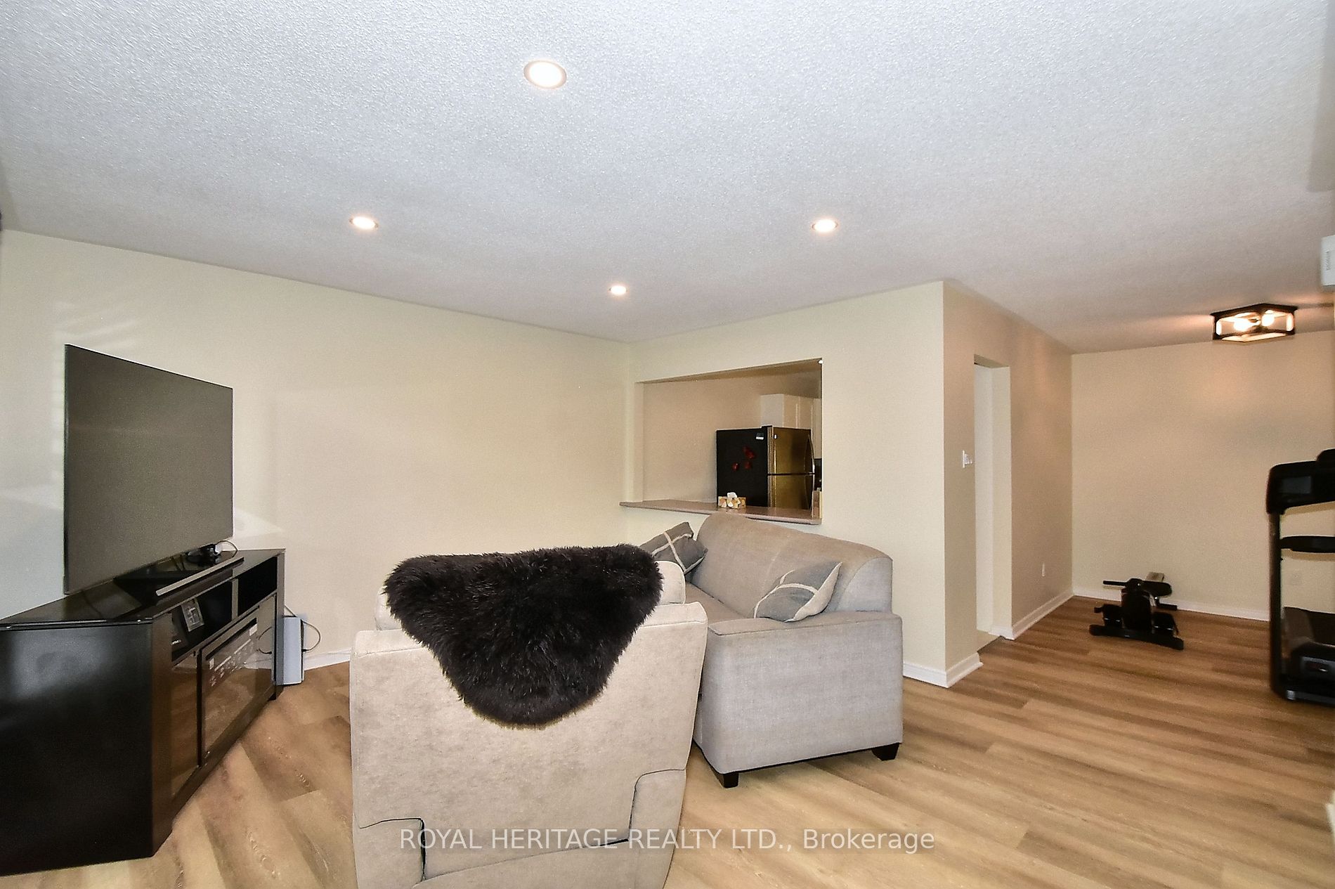 1110 Clonsilla Avenue #204