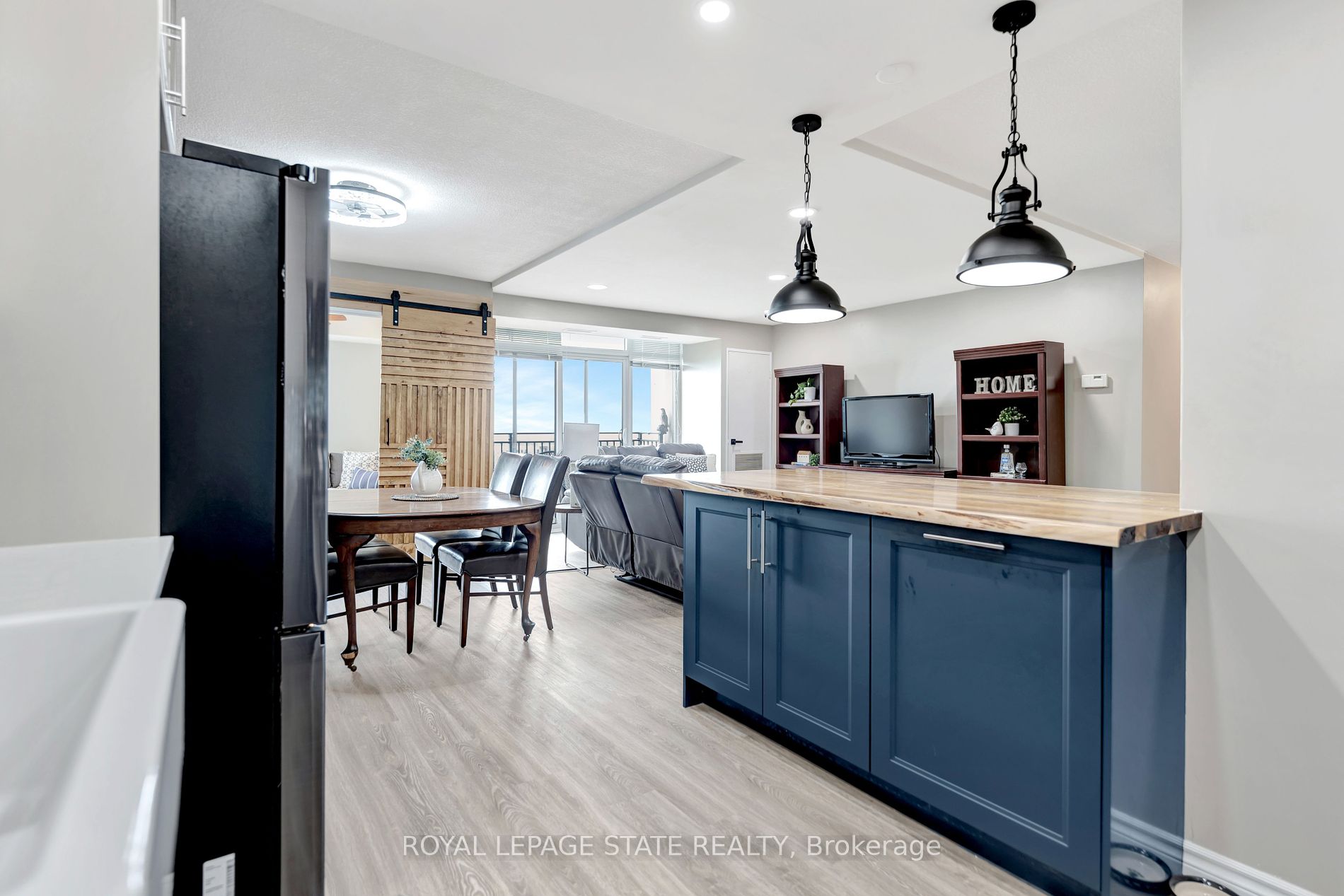 500 Green Road, #1207
