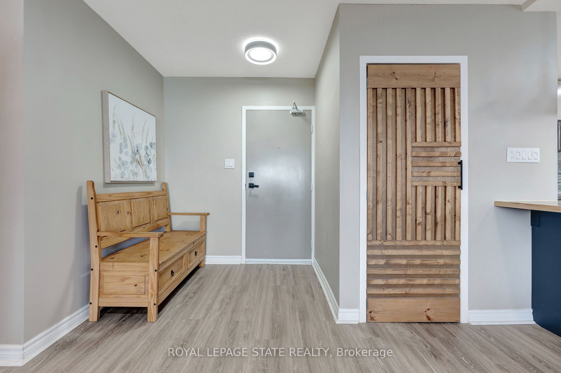 500 Green Road, #1207