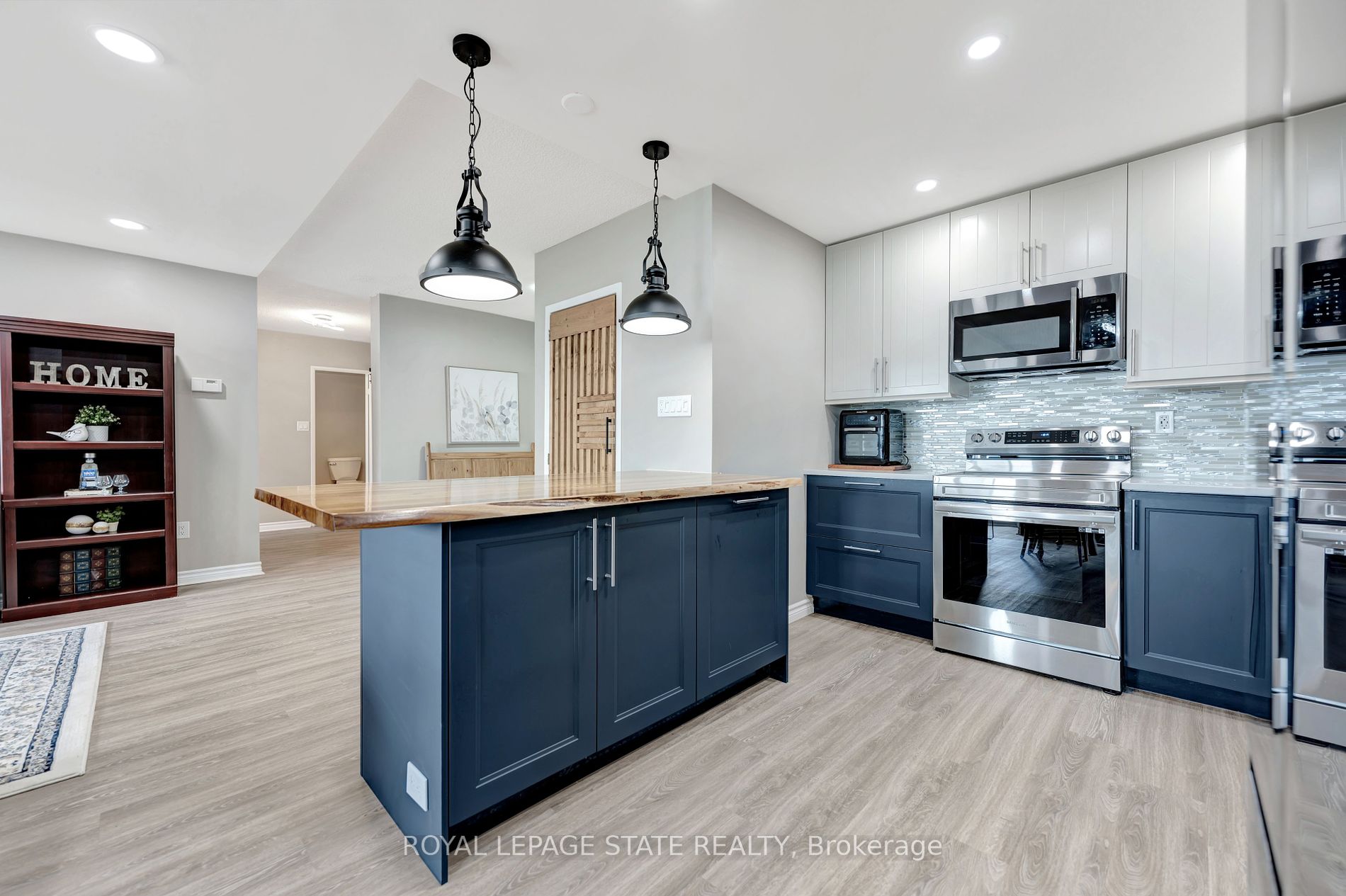 500 Green Road, #1207