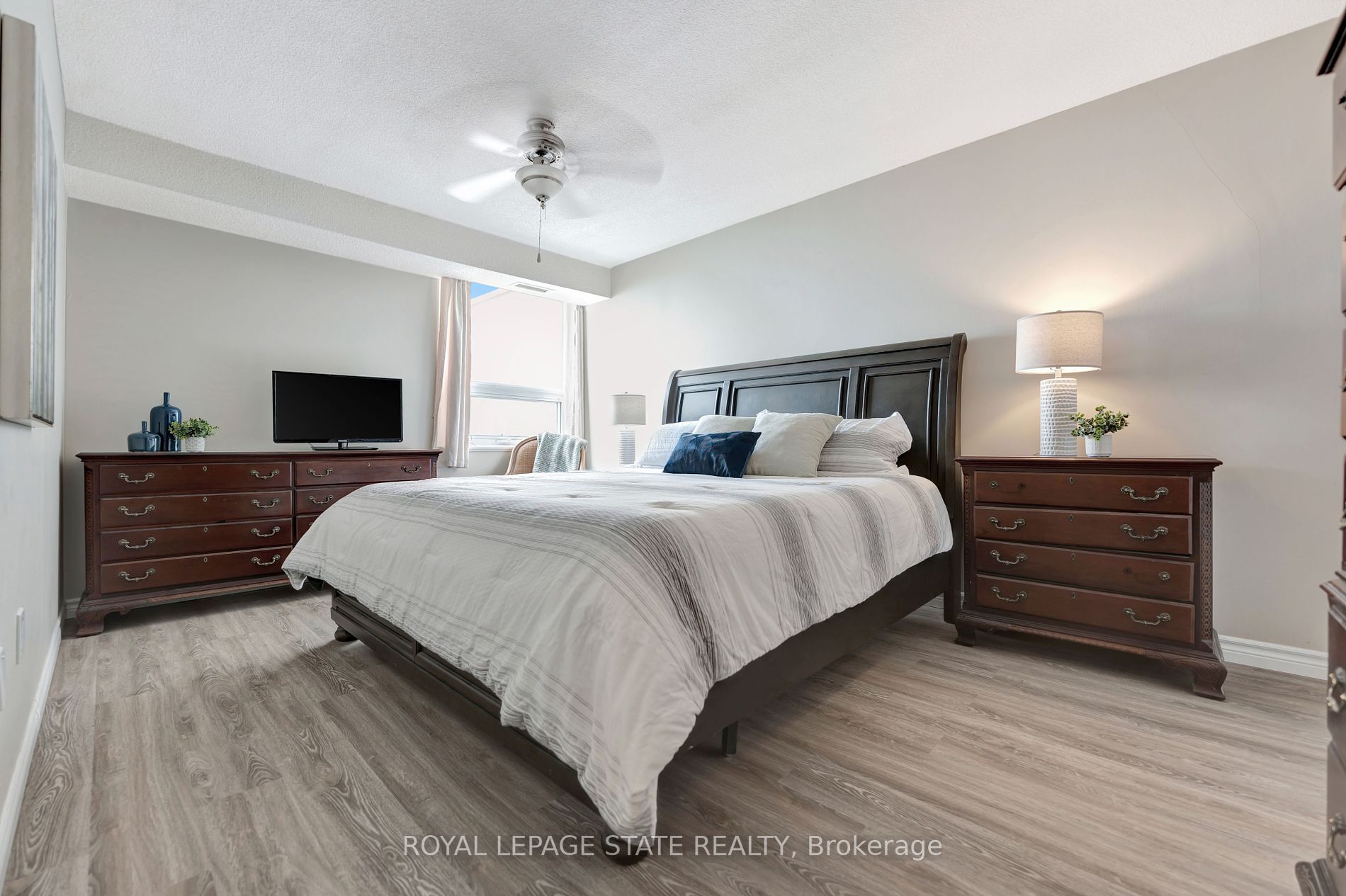 500 Green Road, #1207