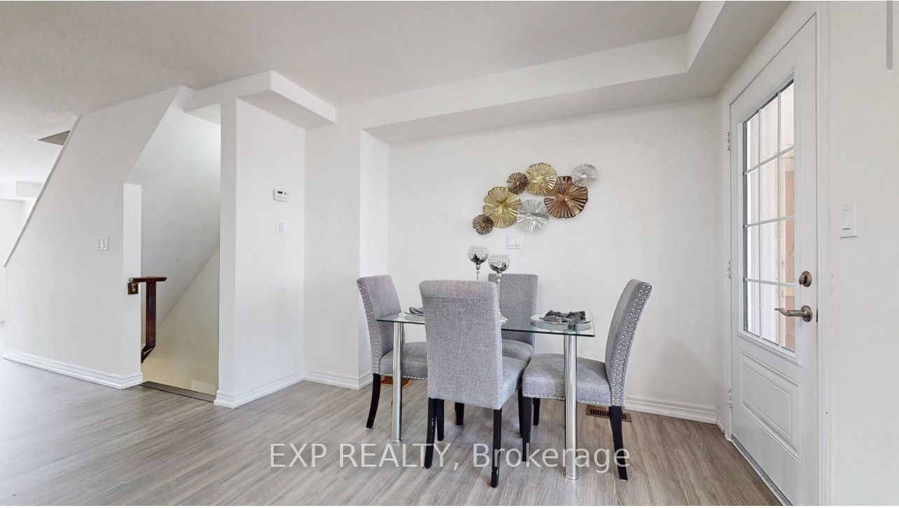 15 DUCKWORTH Rd