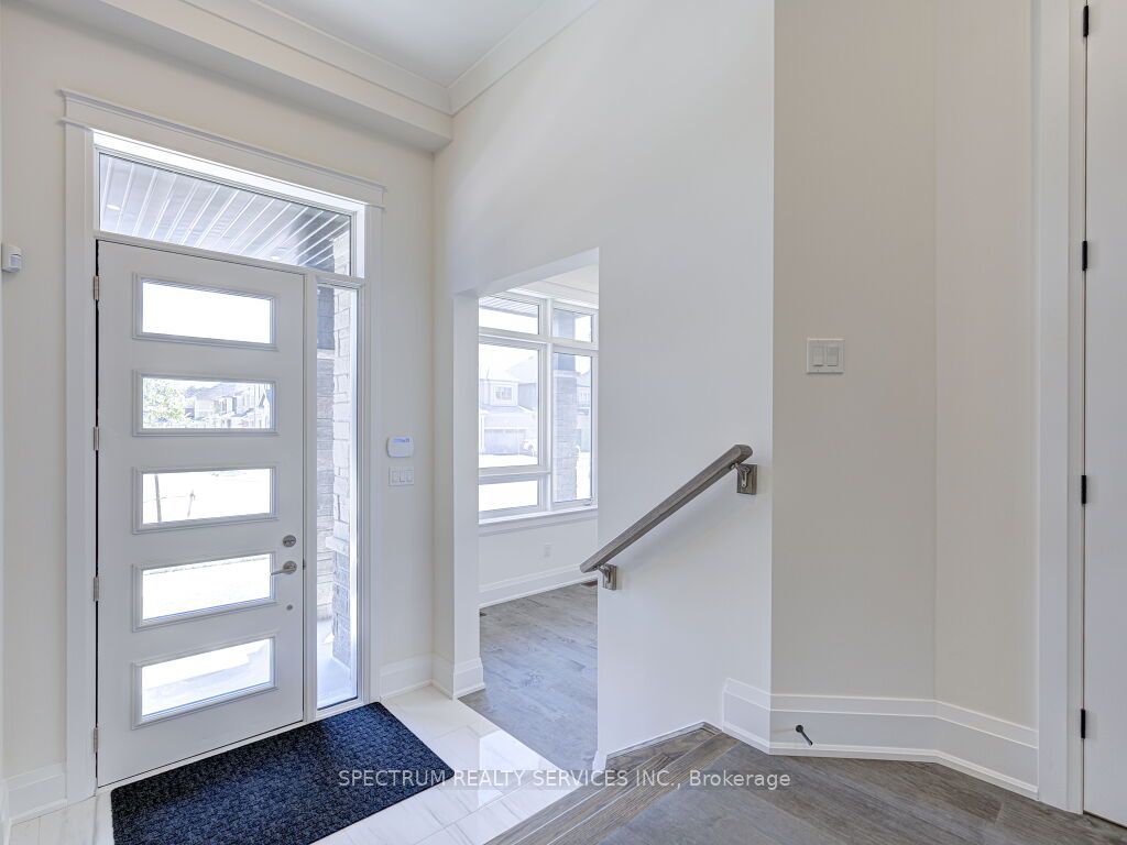 35 Macklin St