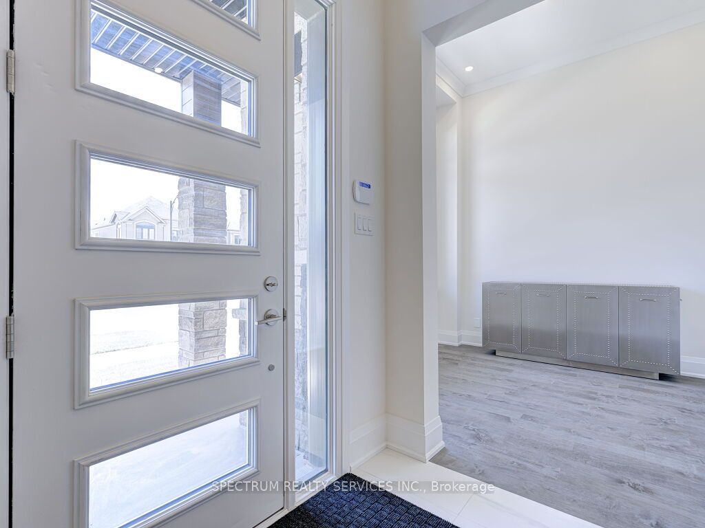 35 Macklin St