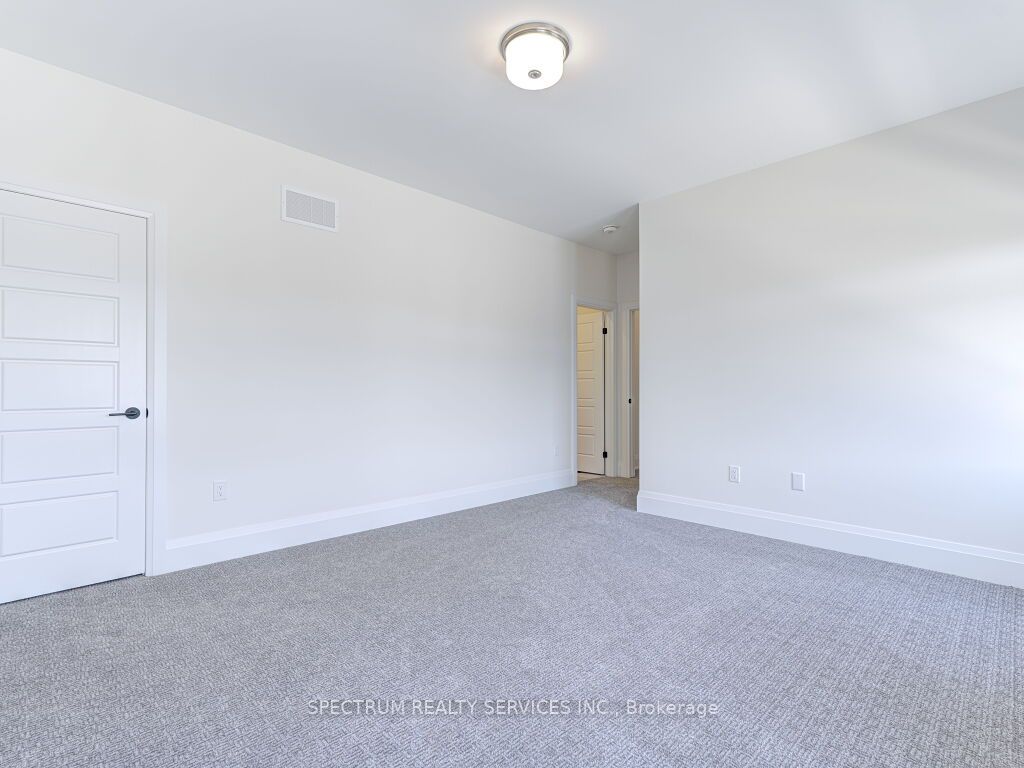 35 Macklin St