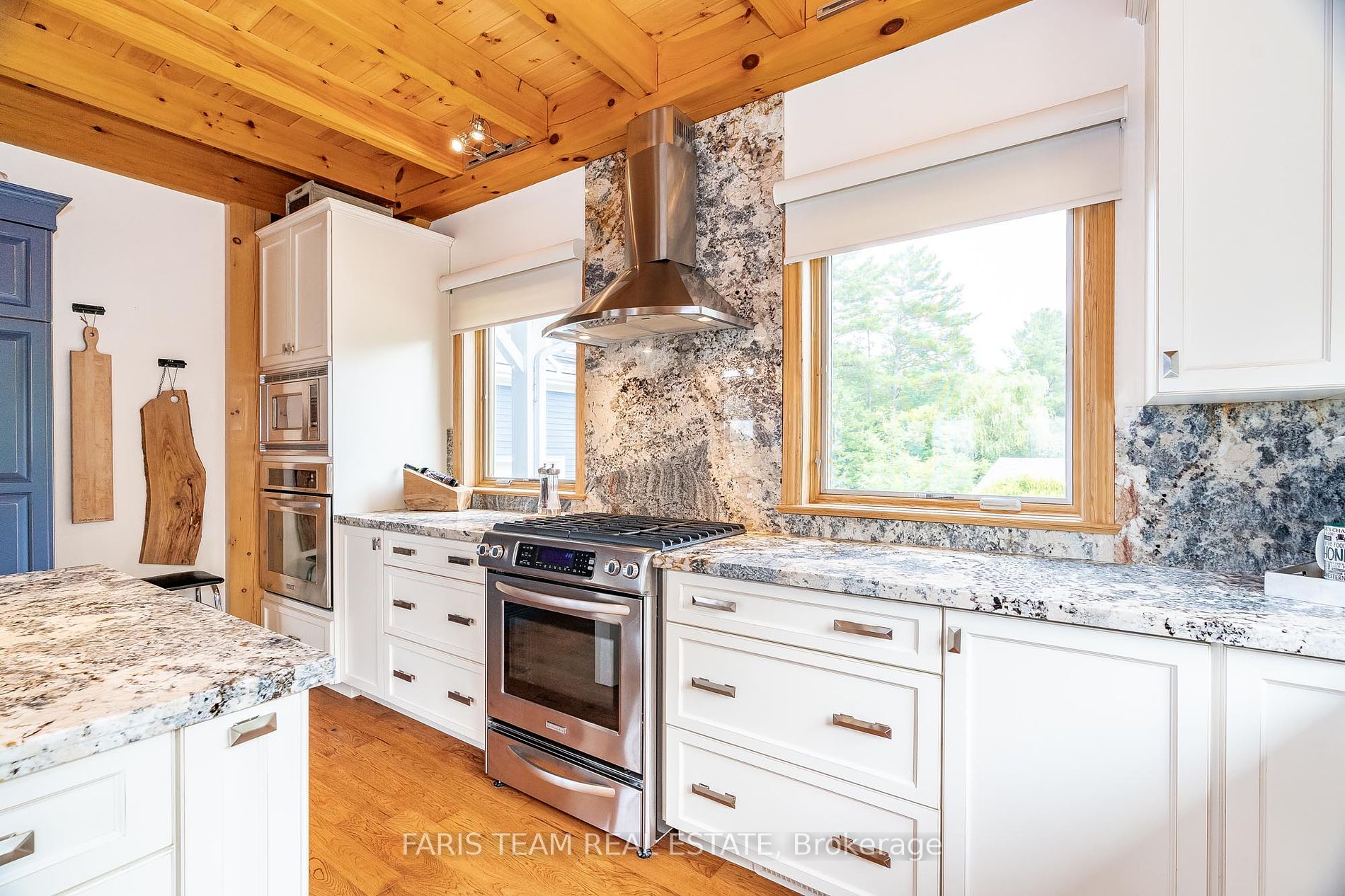 220 Kamenni Bay Road