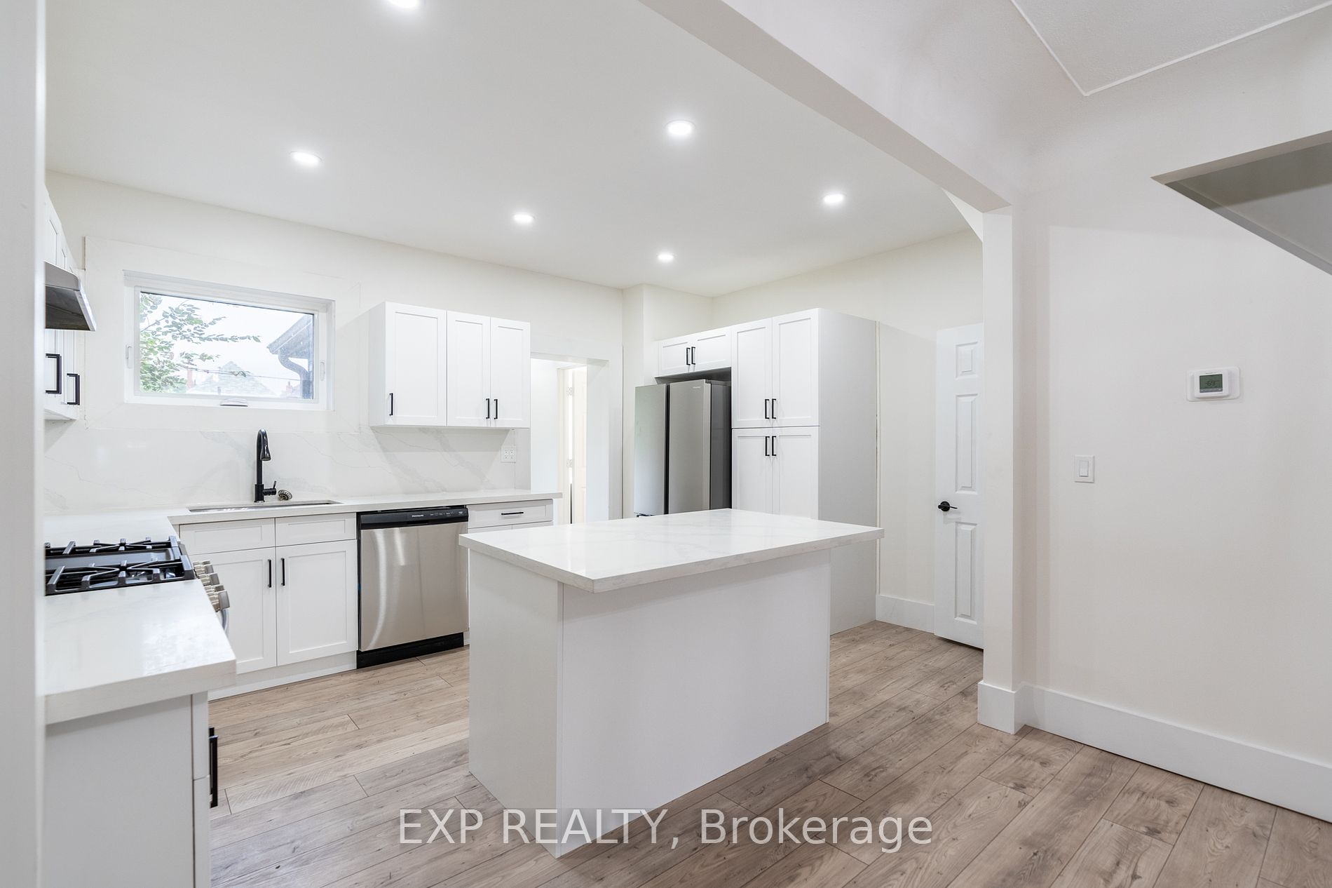 14 Ruth St