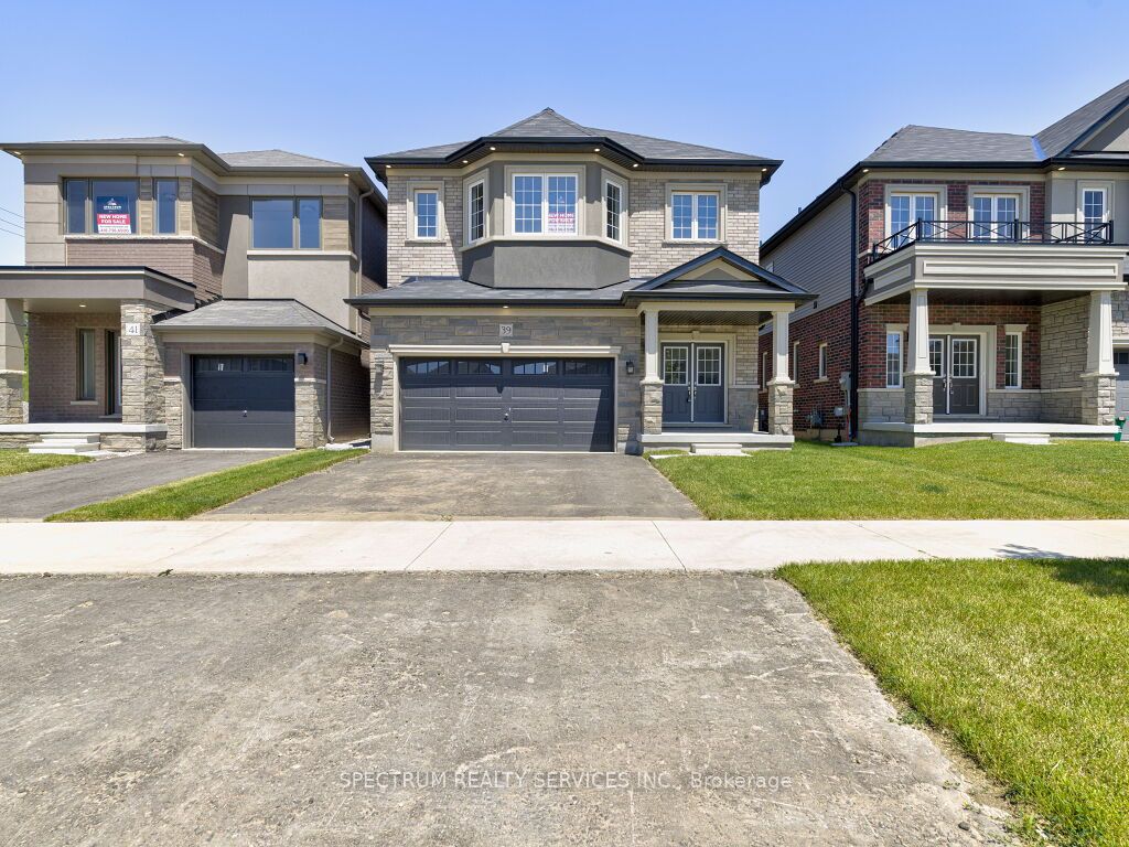 39 Macklin St
