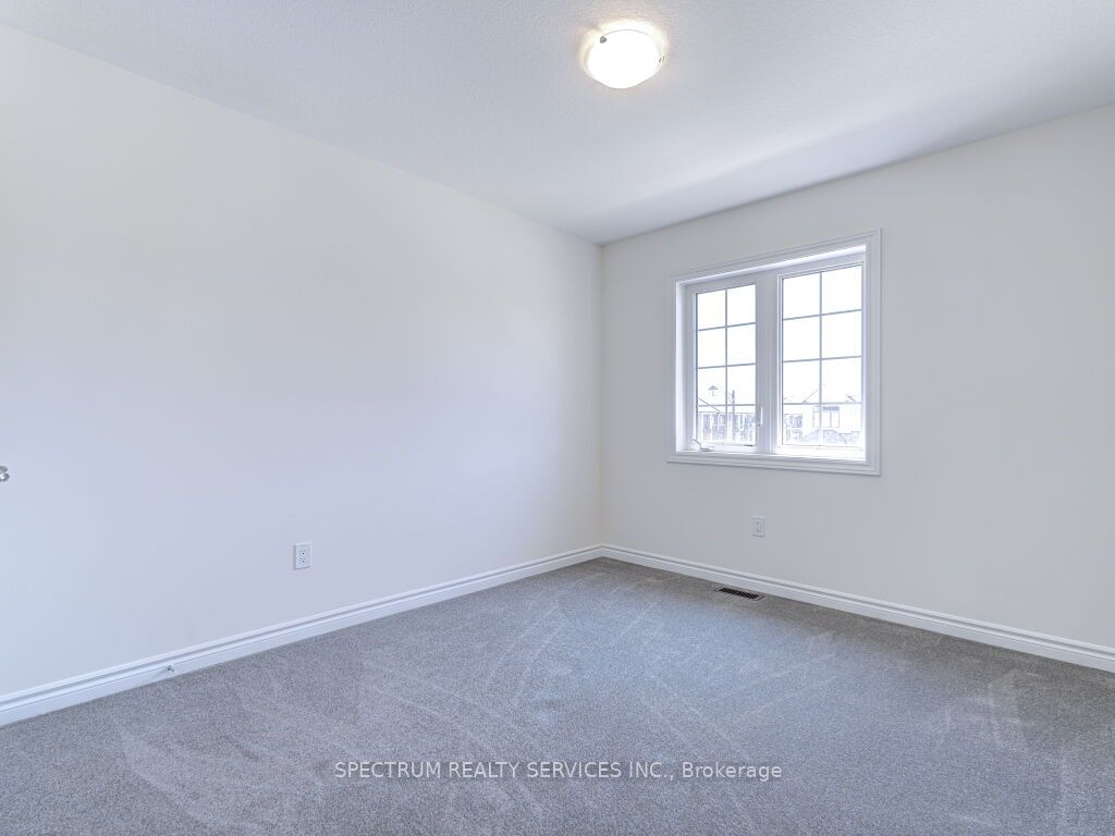 39 Macklin St