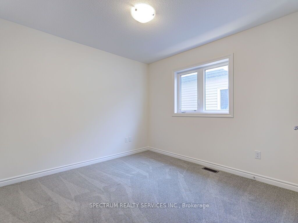 39 Macklin St