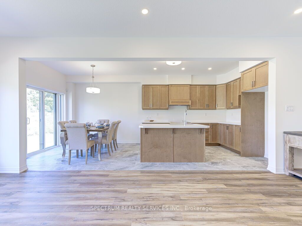 41 Macklin St