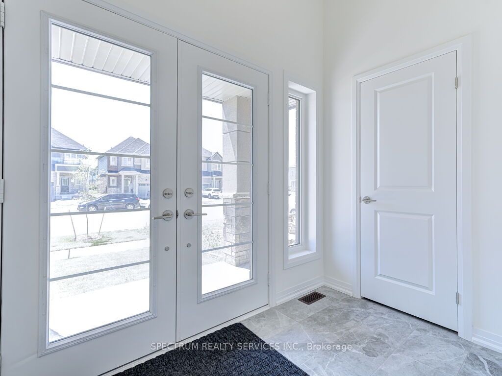 41 Macklin St