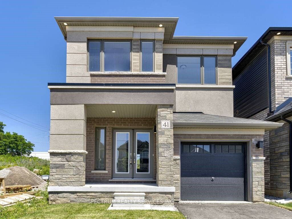 41 Macklin St