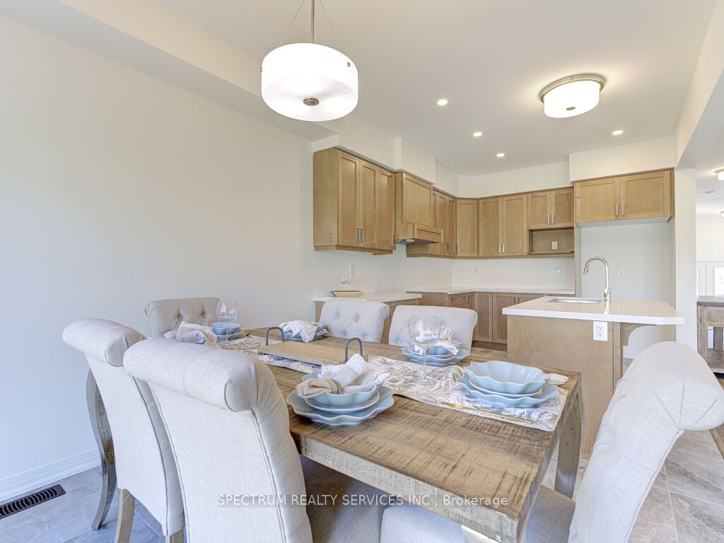 41 Macklin St