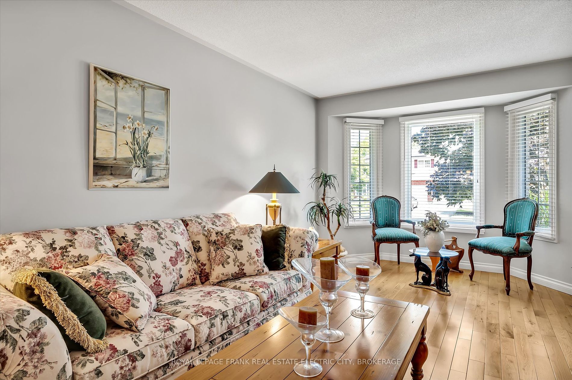 1817 Parkwood Circle