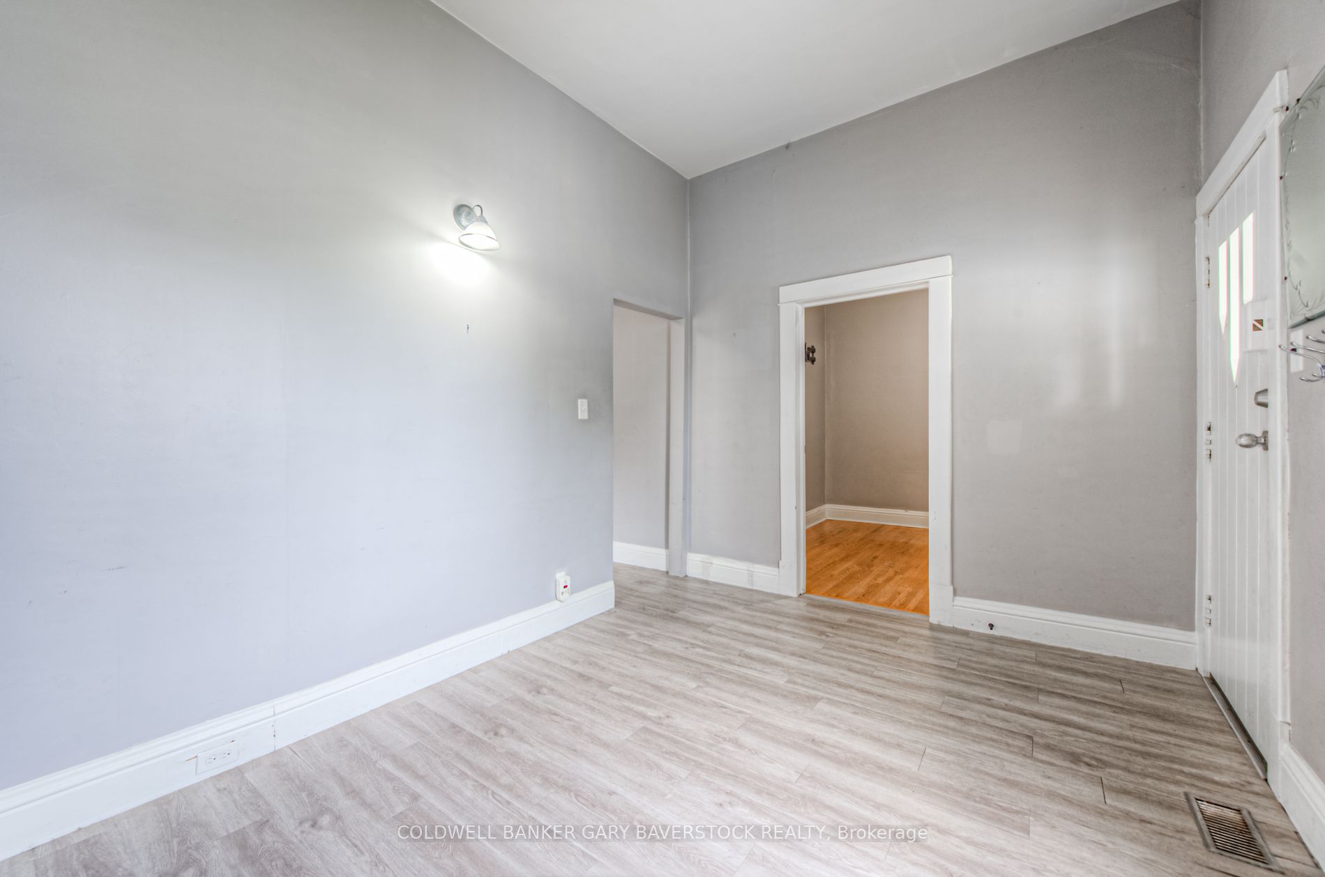 108 Norfolk Avenue