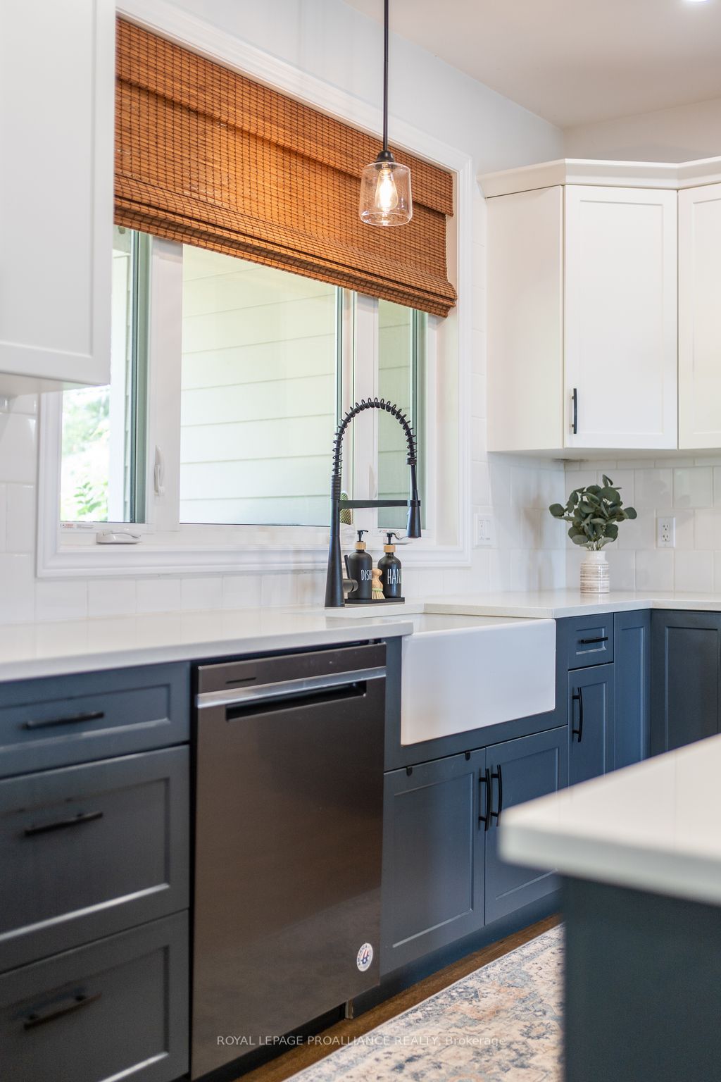 190 Lakeshore Road