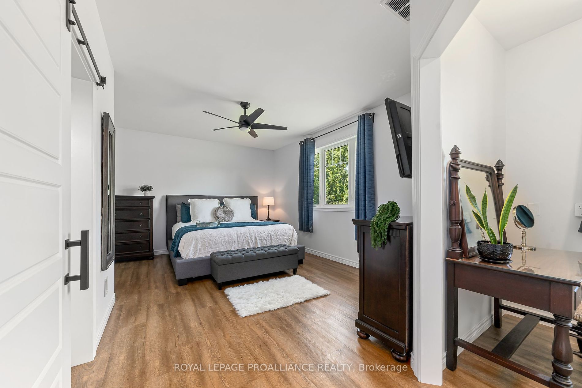 190 Lakeshore Road