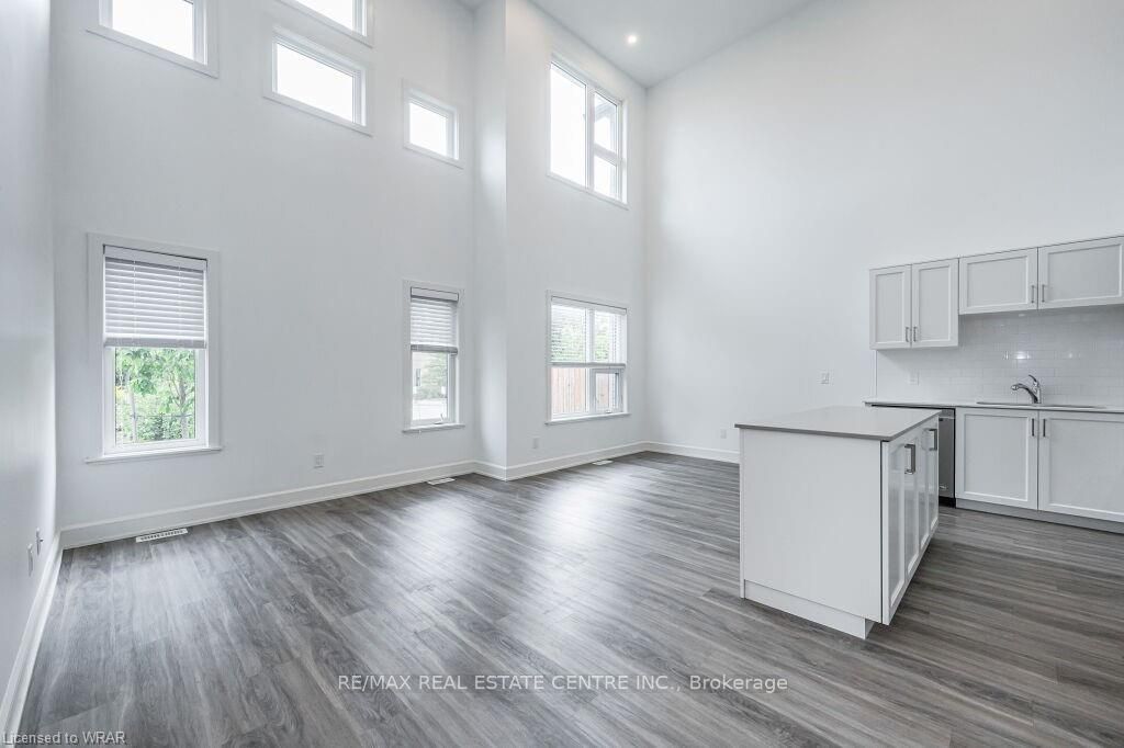 110 Fergus Avenue, #1