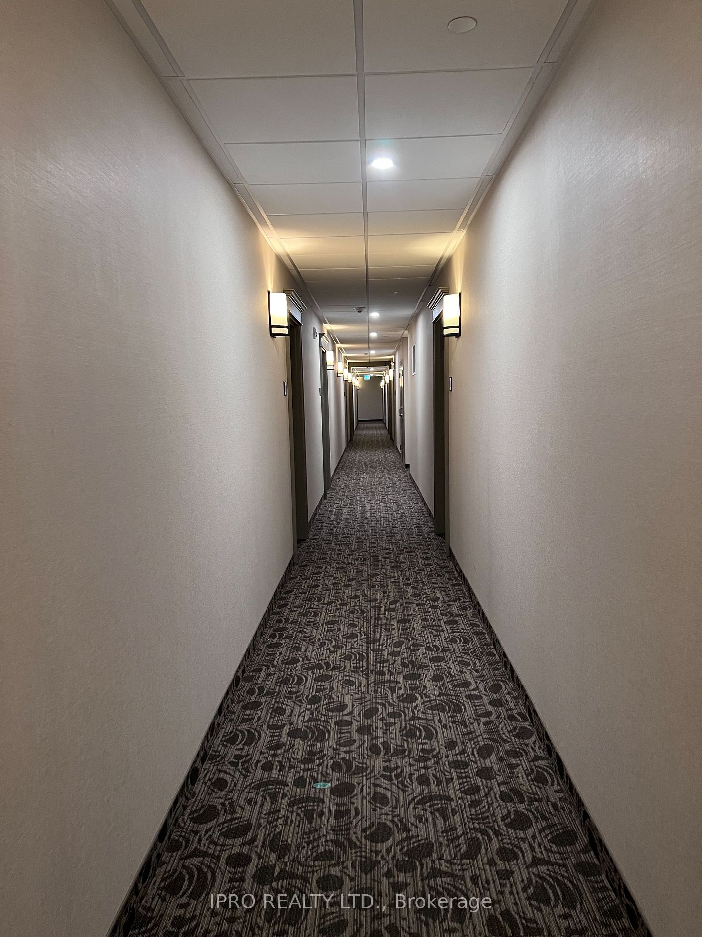101 Shoreview Pl, #326