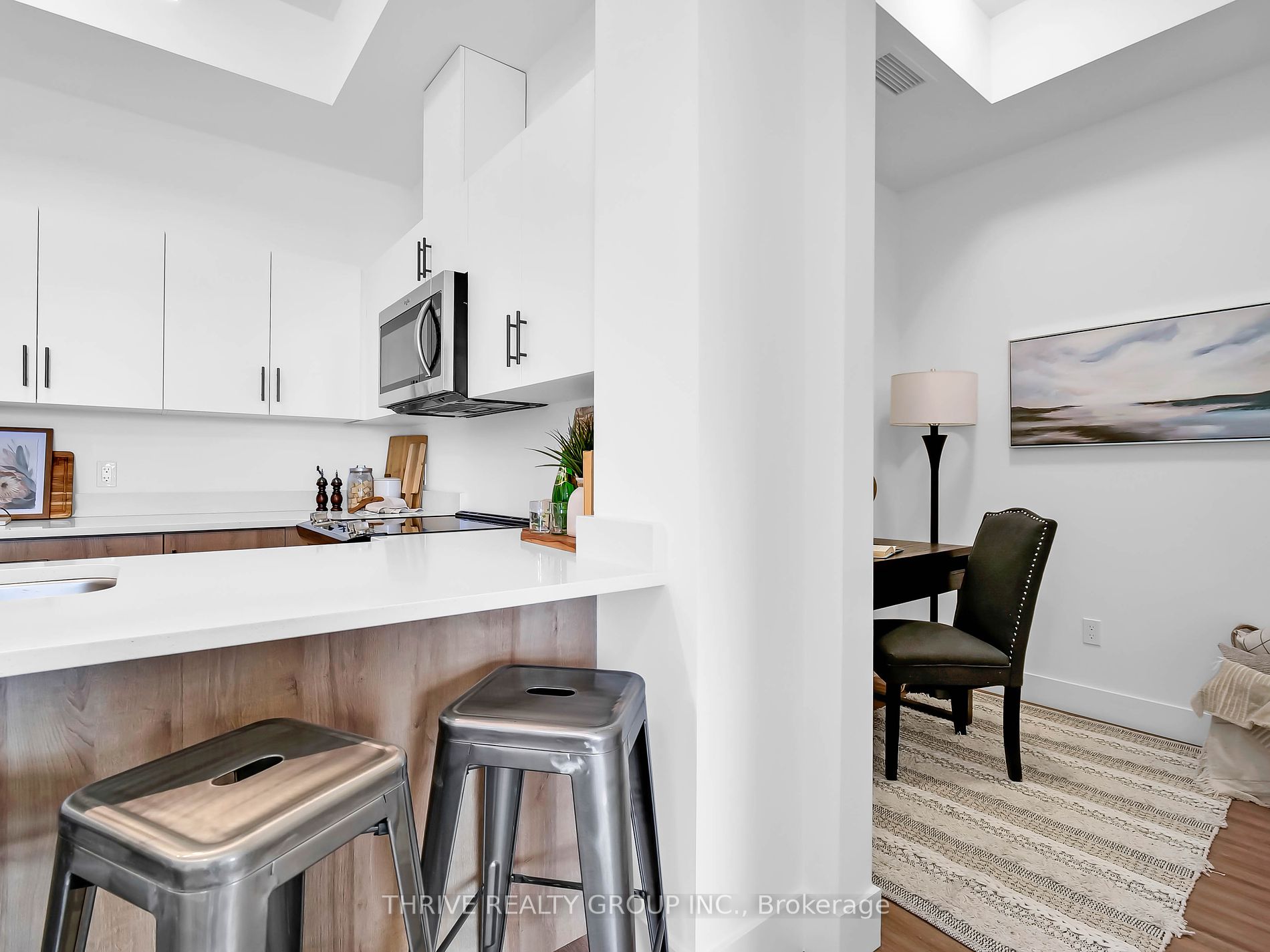 1076 GAINSBOROUGH Rd, #102