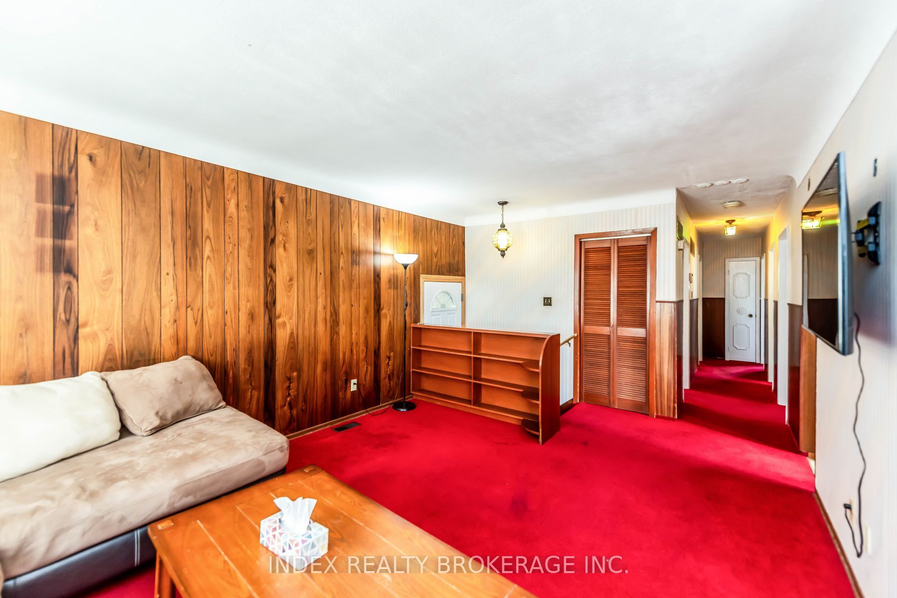 28 Blenheim Dr