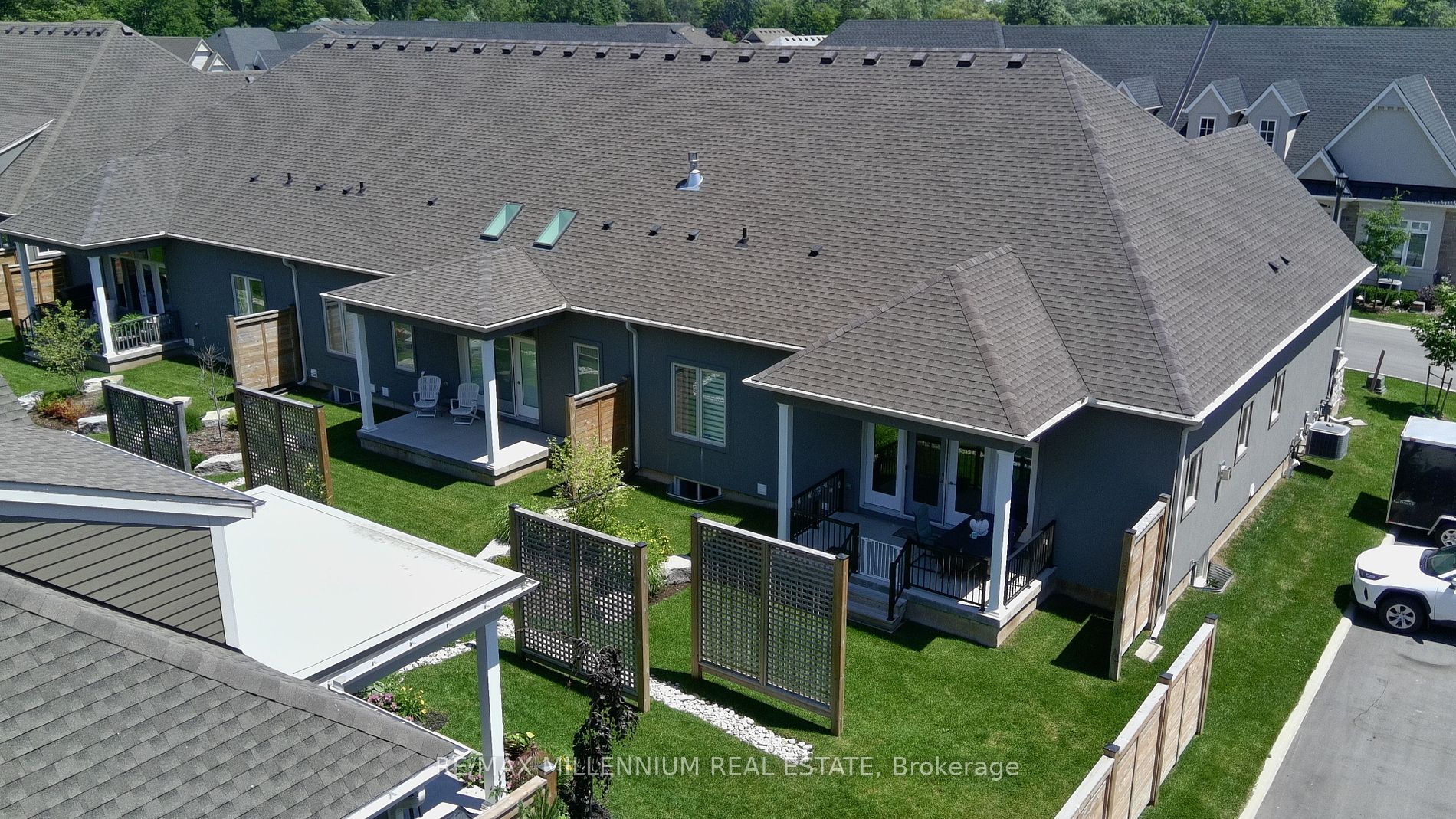 23 Sassafras Row, #18