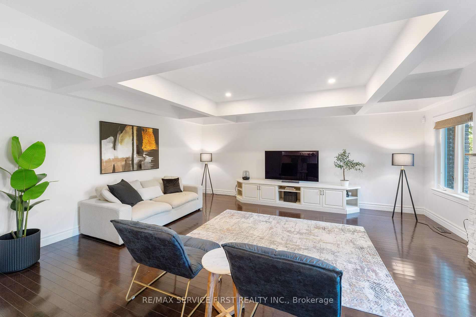 81 Kenwoods Circle