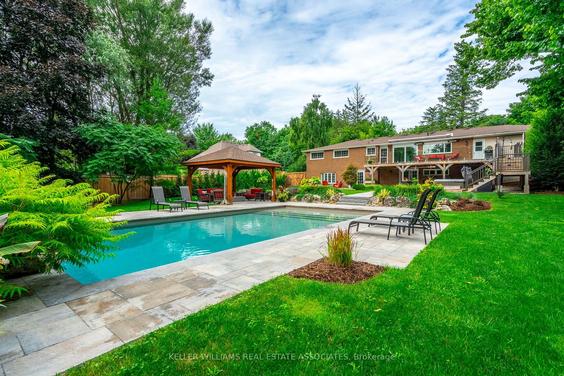 338 Carlisle Road