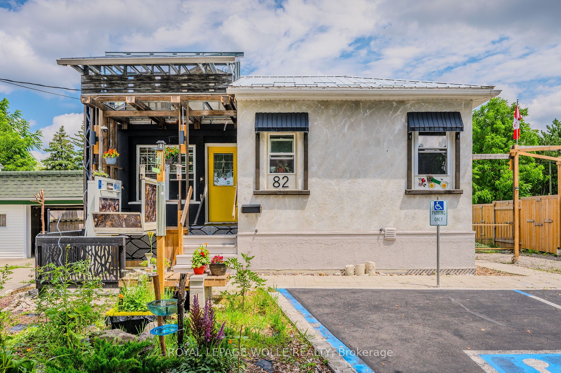 82 Kehl Street