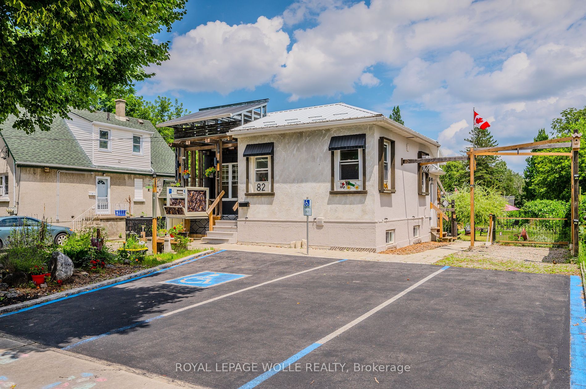 82 Kehl Street