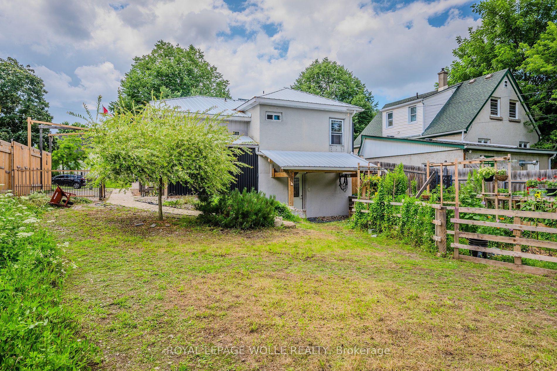 82 Kehl Street