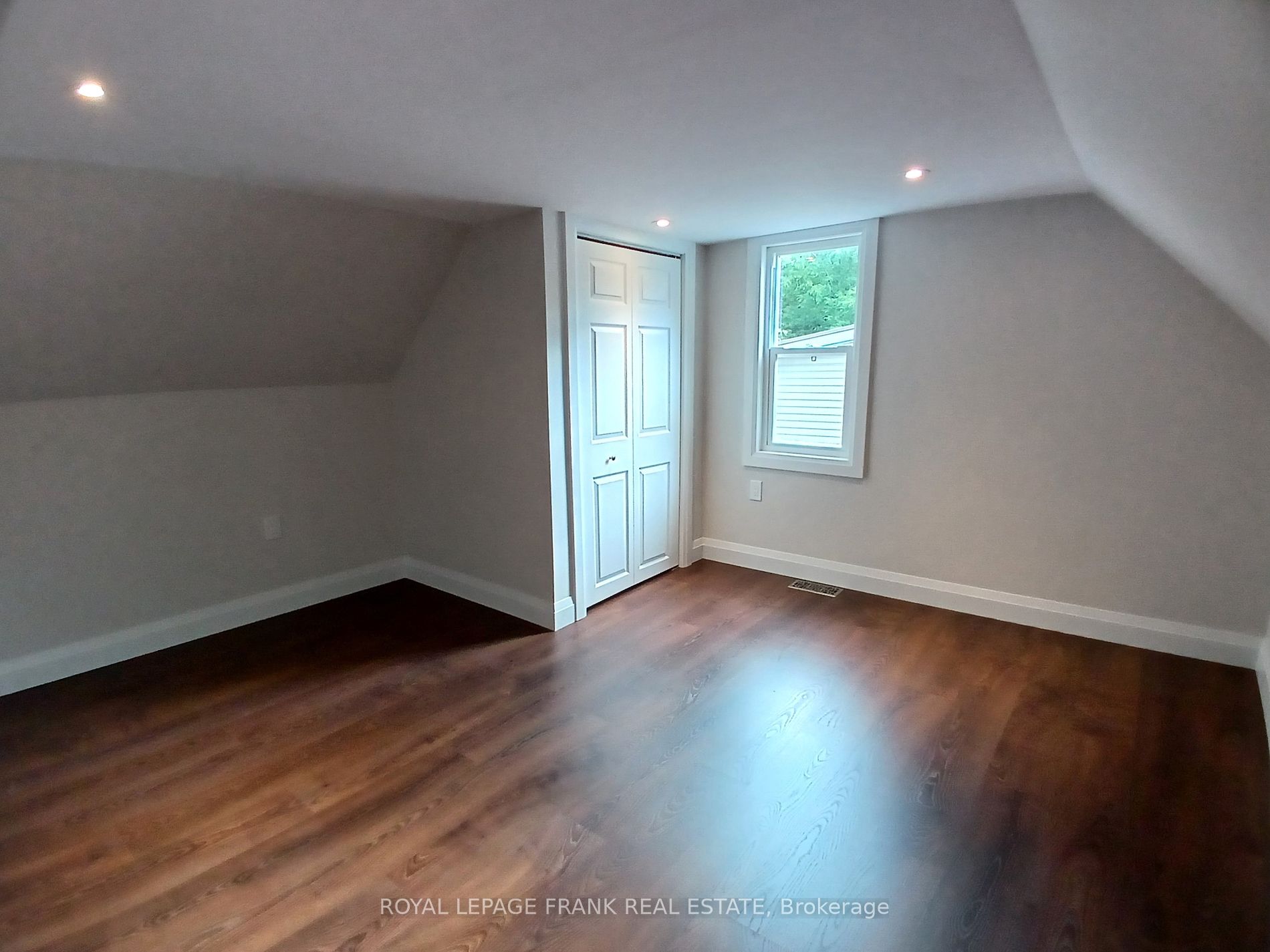 36 Madoc Street