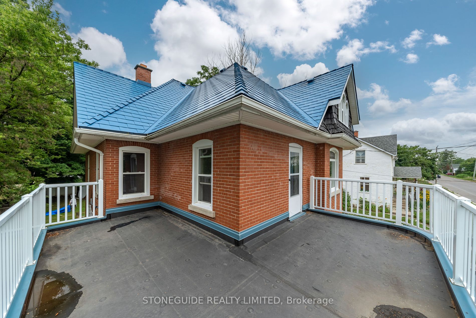 144 Queen Street