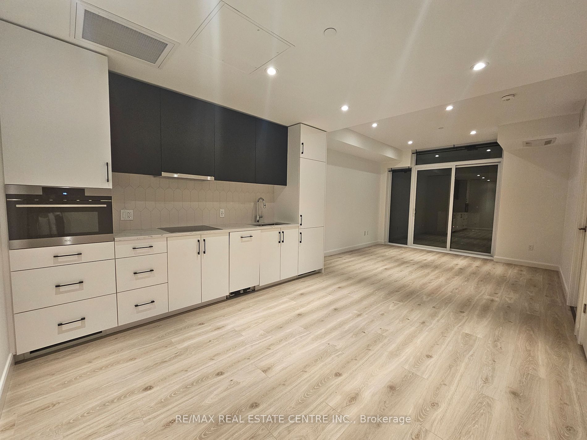 741 KING Street W #1705