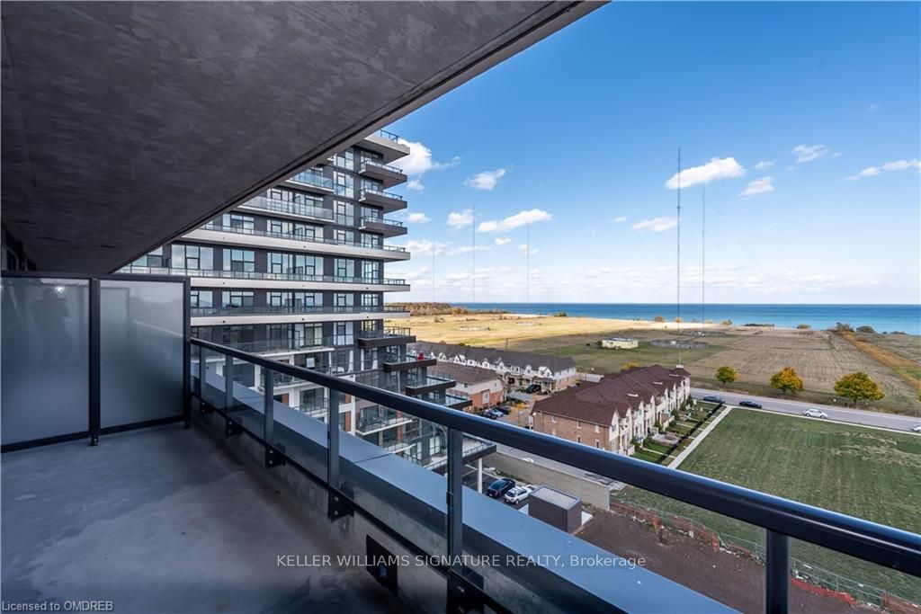550 North Service Road, #814