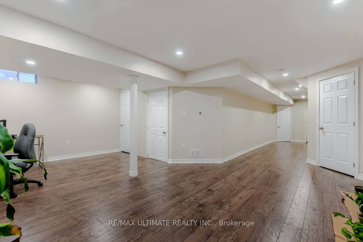 116 Echovalley Drive