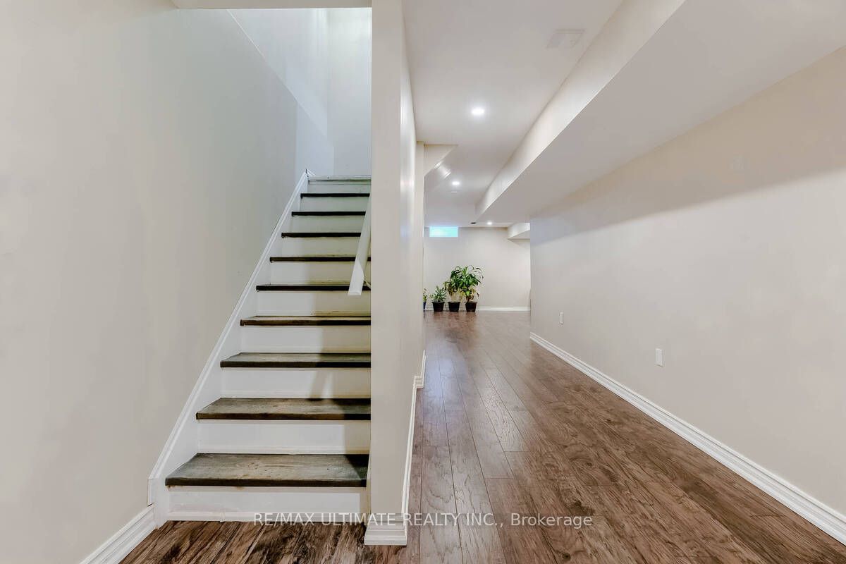 116 Echovalley Drive