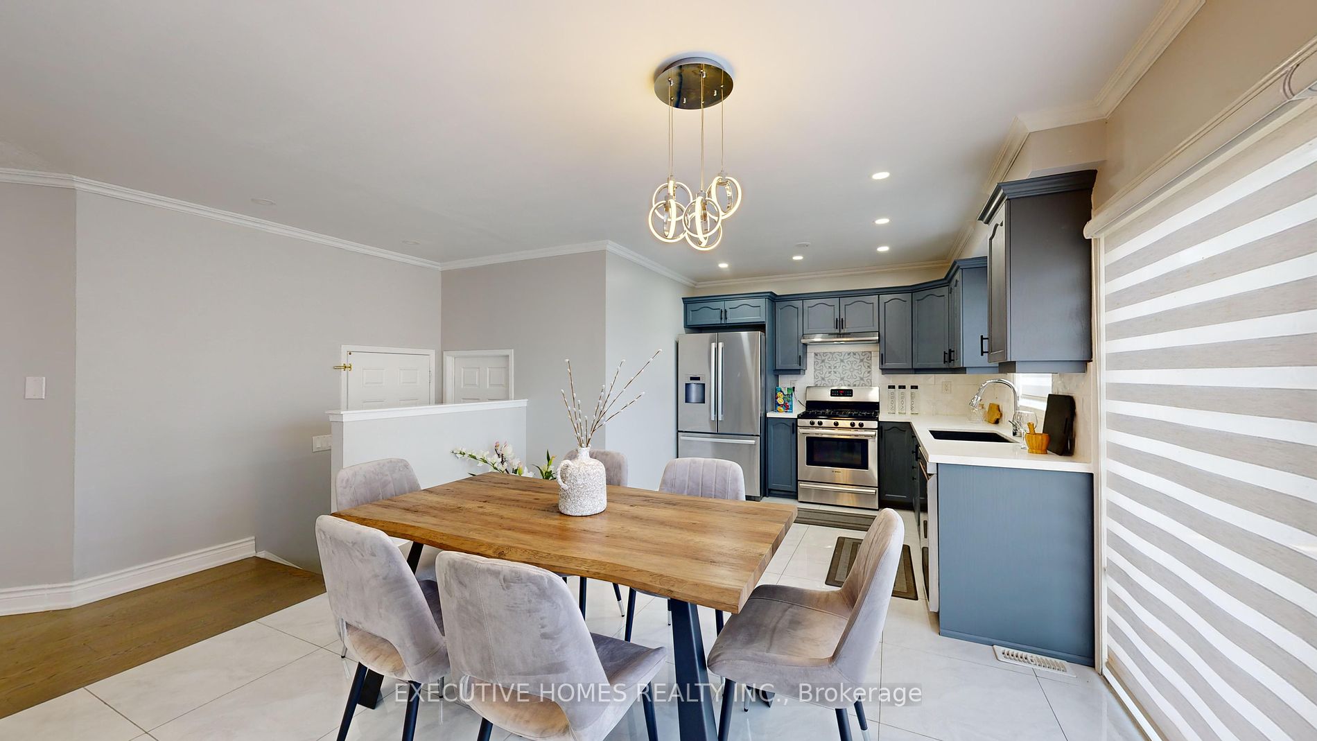 2 Mathews Court