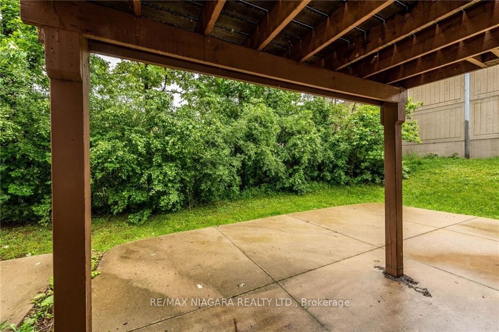 137 Whitefish Cres
