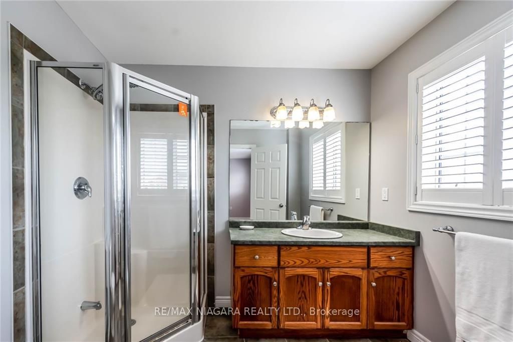 137 Whitefish Cres
