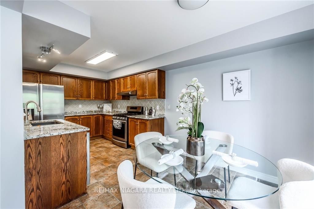 137 Whitefish Cres
